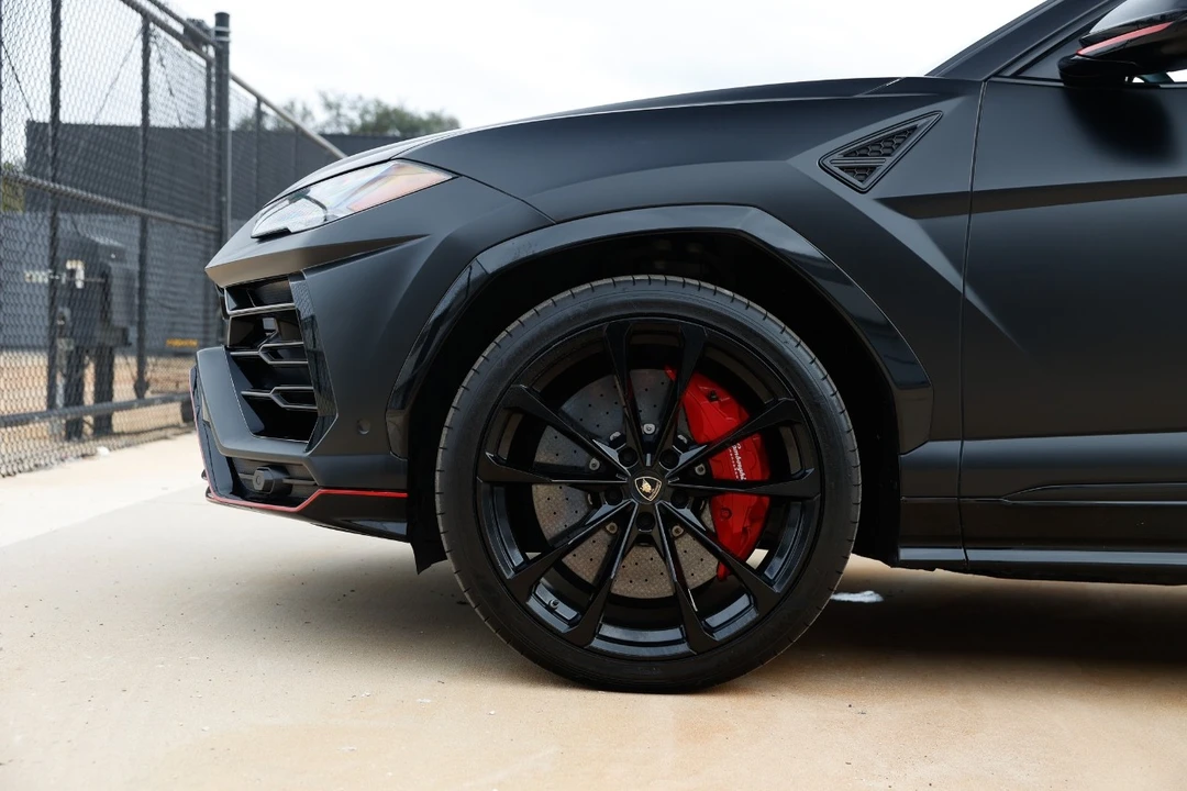 2020 Lamborghini Urus - Image 20 of 21