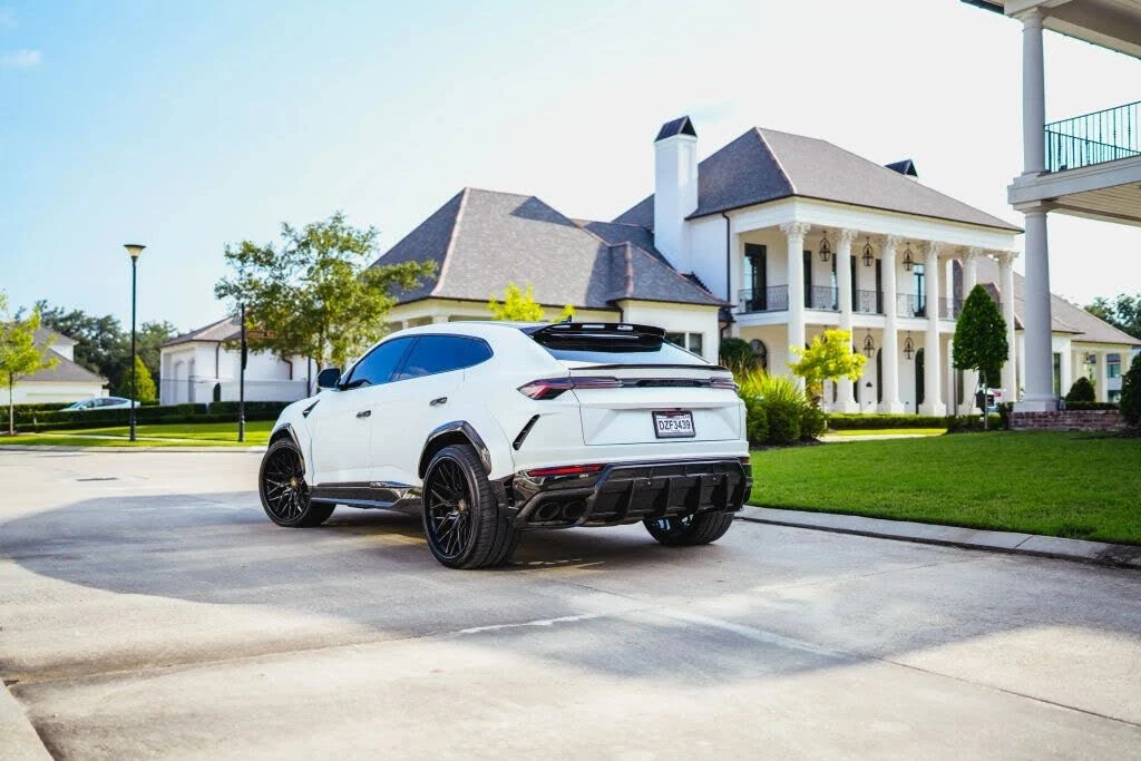 2020 Lamborghini Urus - Image 4 of 10