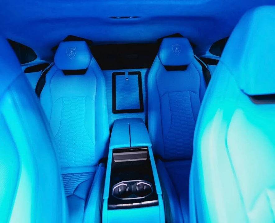 2020 Lamborghini Urus - Image 9 of 10