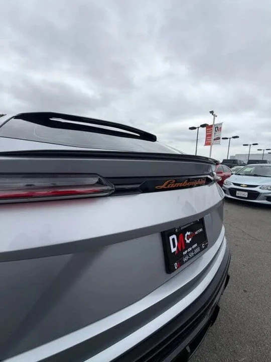 2020 Lamborghini Urus - Image 9 of 13