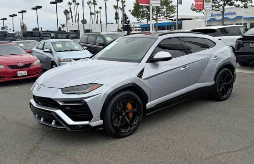 2020 Lamborghini Urus - Image 2 of 13