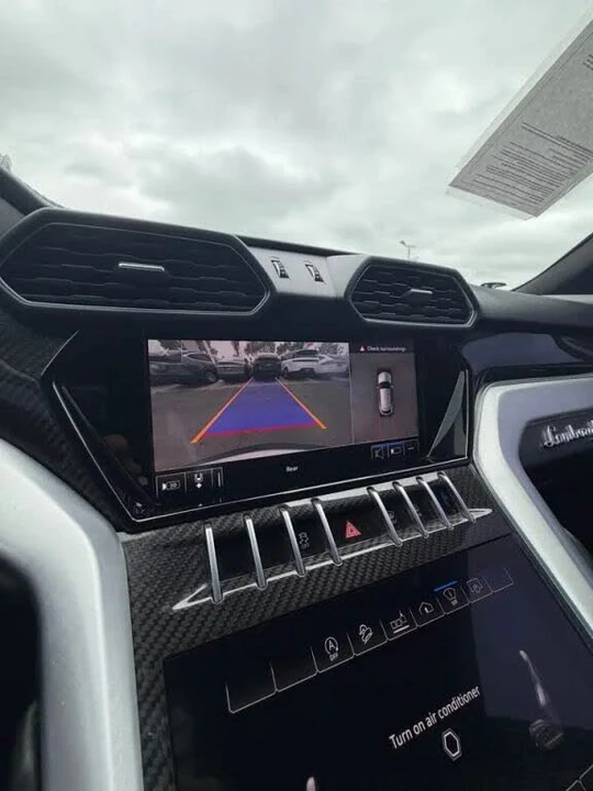 2020 Lamborghini Urus - Image 7 of 13