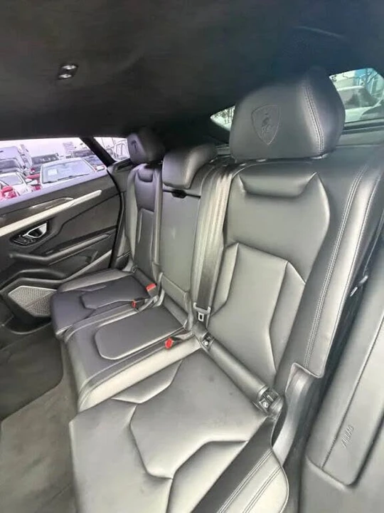2020 Lamborghini Urus - Image 11 of 13