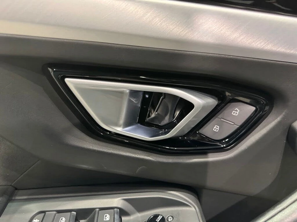 2020 Lamborghini Urus - Image 14 of 30