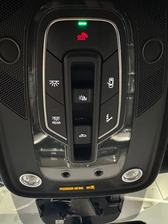 2020 Lamborghini Urus - Image 27 of 30