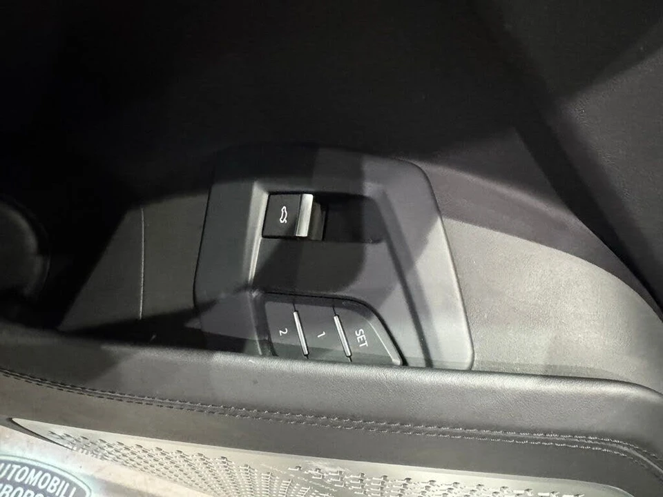 2020 Lamborghini Urus - Image 15 of 30