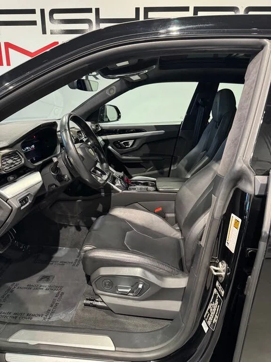 2020 Lamborghini Urus - Image 12 of 30