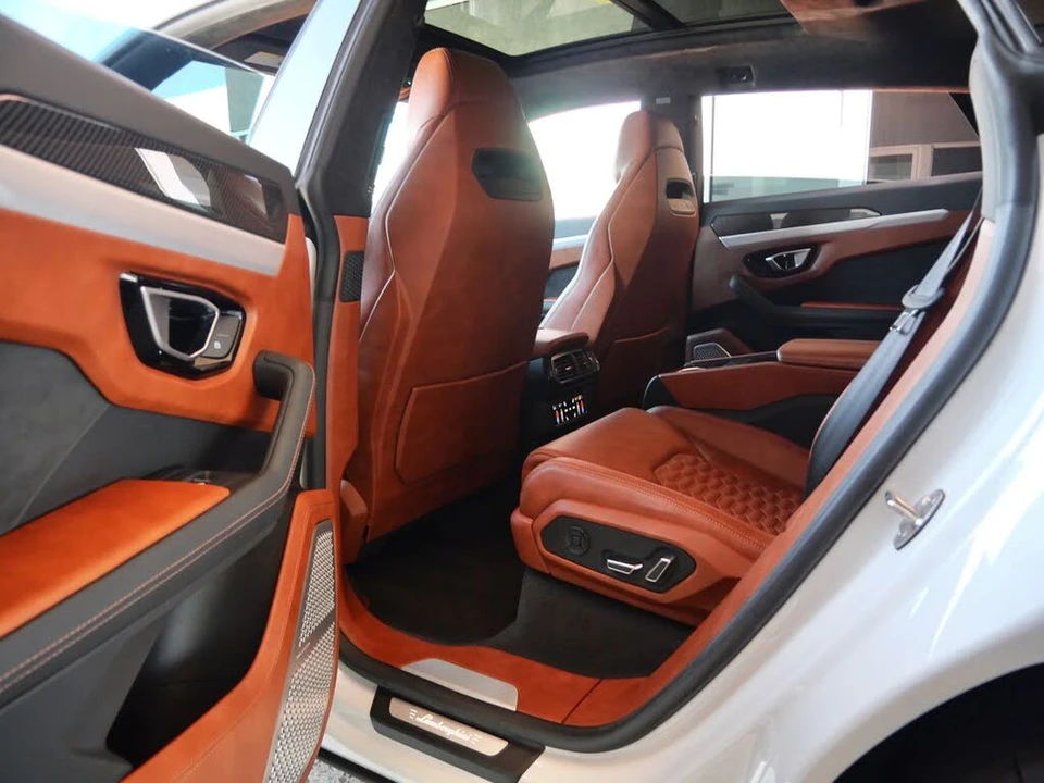 2020 Lamborghini Urus - Image 19 of 26