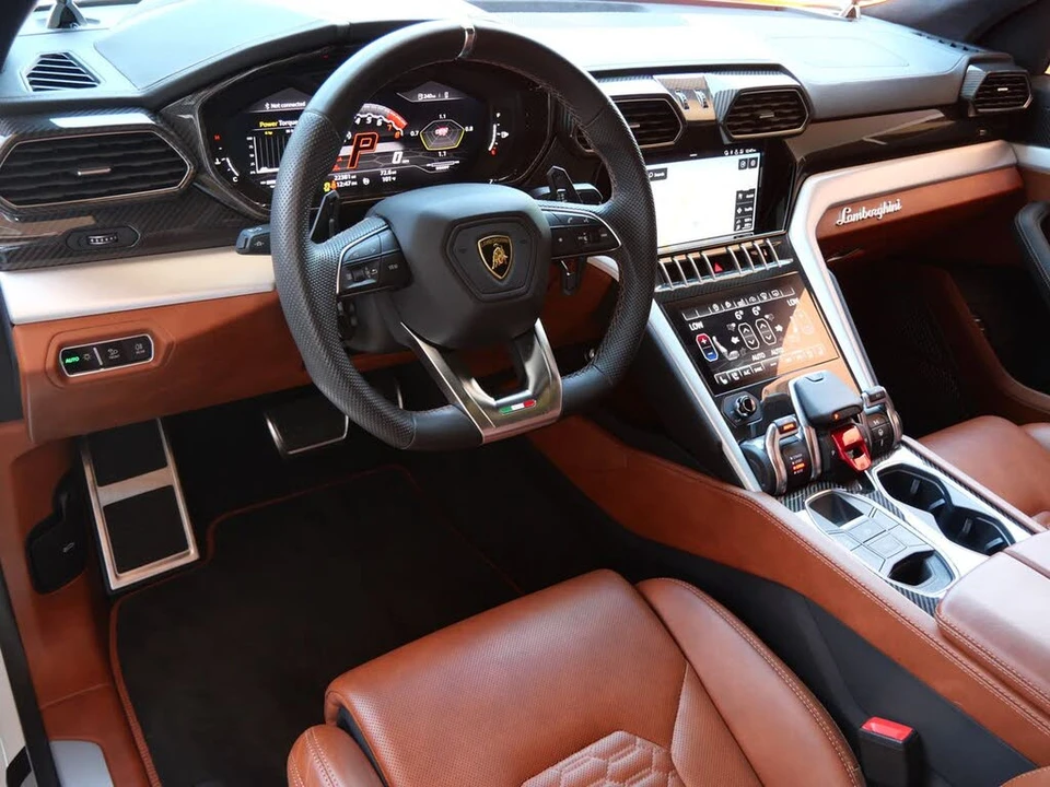 2020 Lamborghini Urus - Image 12 of 26