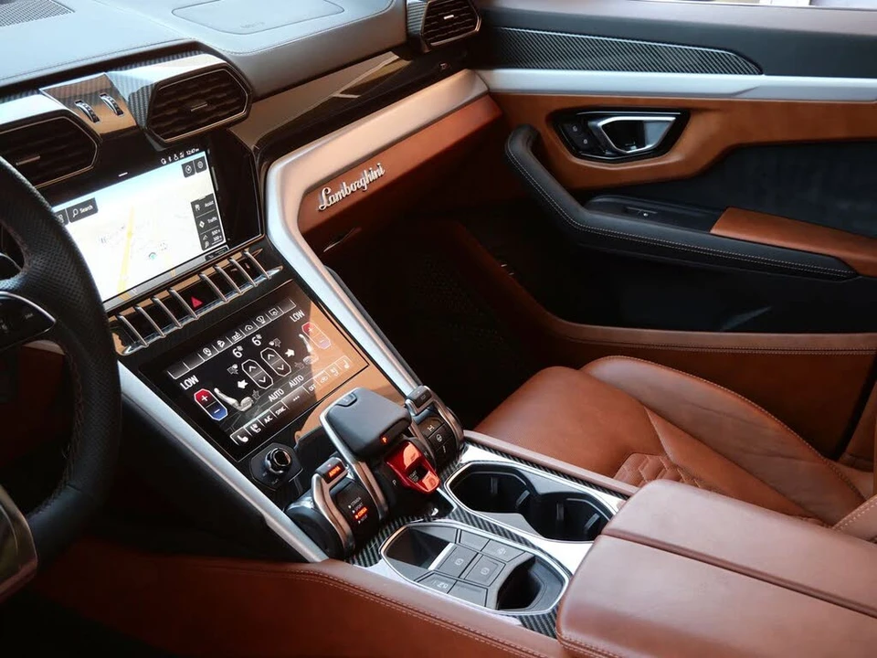 2020 Lamborghini Urus - Image 13 of 26