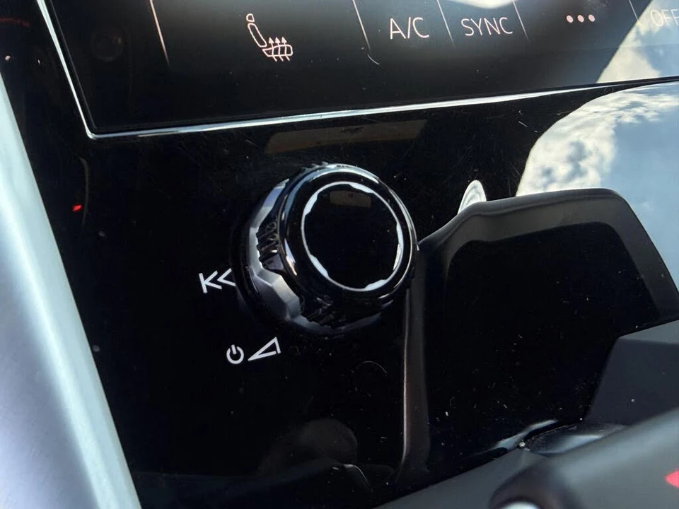 2020 Lamborghini Urus - Image 12 of 31