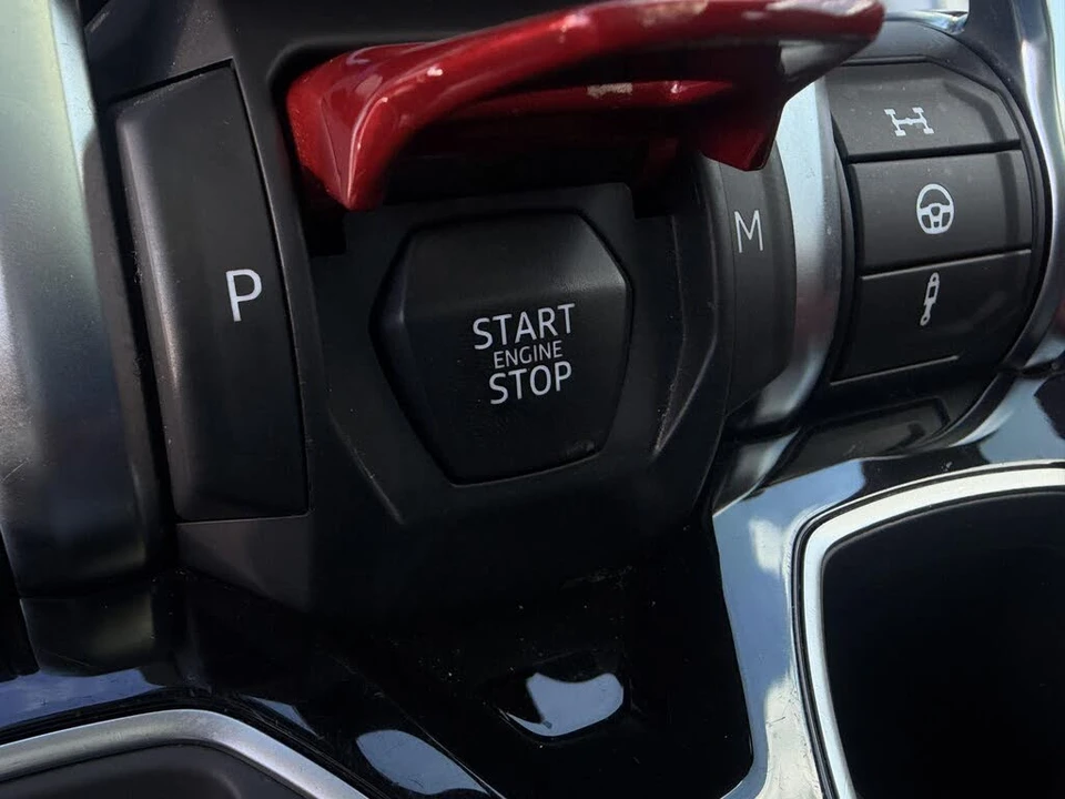 2020 Lamborghini Urus - Image 17 of 31