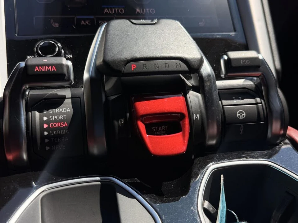 2020 Lamborghini Urus - Image 31 of 31