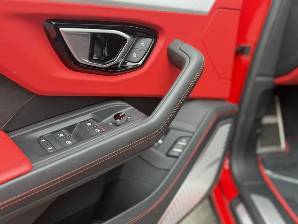 2020 Lamborghini Urus - Image 17 of 27