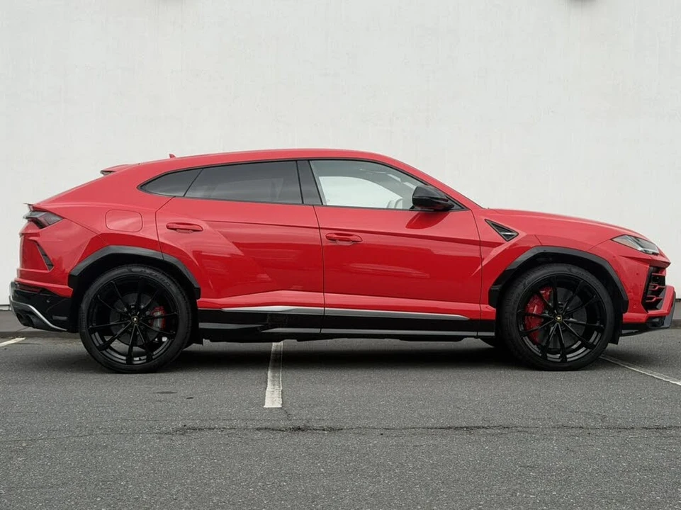 2020 Lamborghini Urus - Image 8 of 27