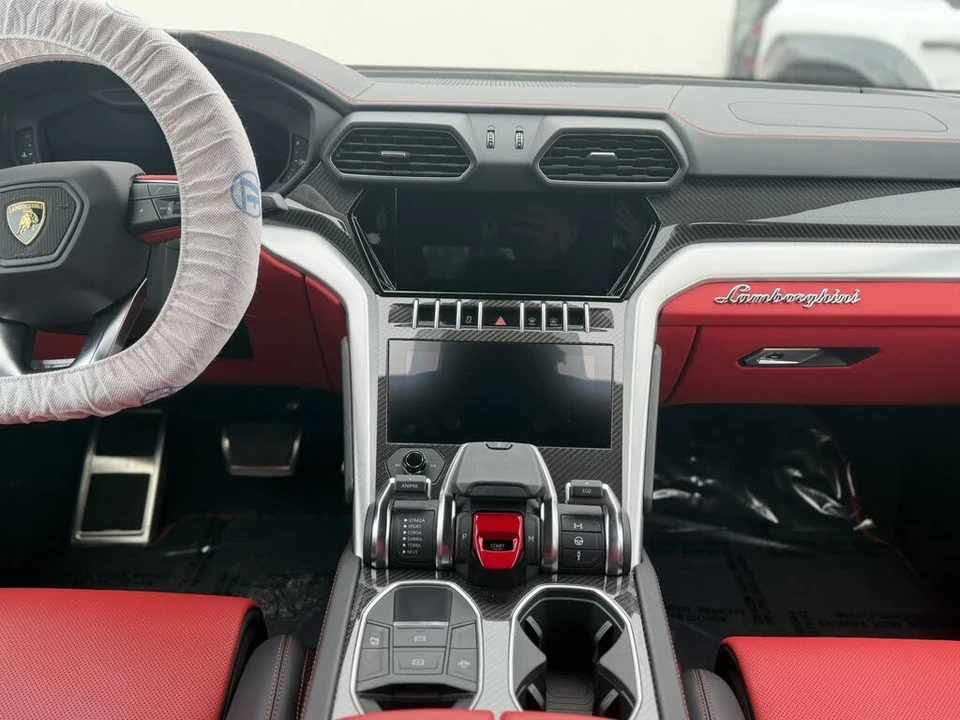 2020 Lamborghini Urus - Image 10 of 27