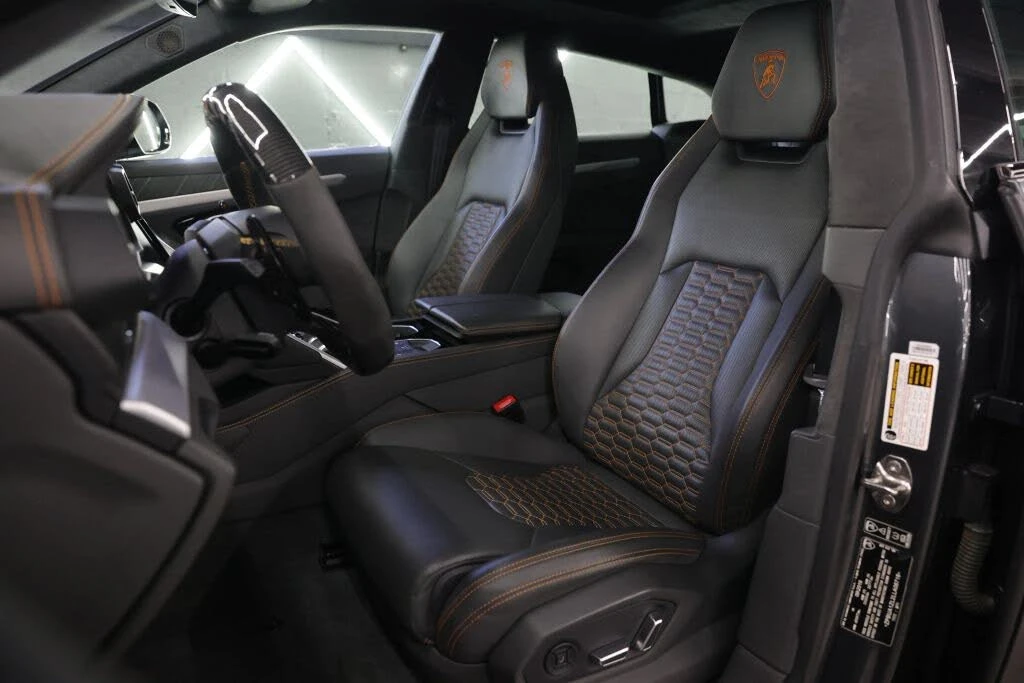 2020 Lamborghini Urus - Image 12 of 31