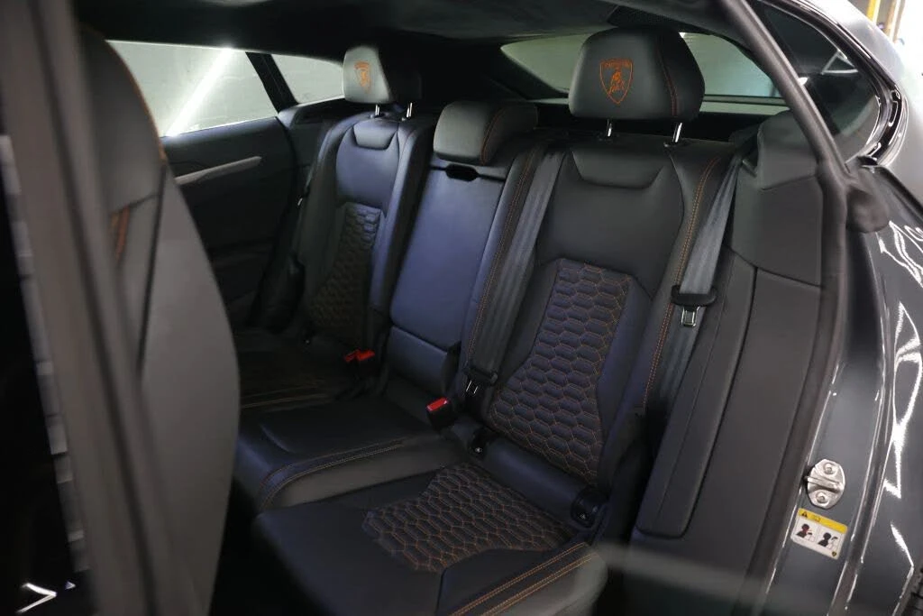 2020 Lamborghini Urus - Image 17 of 31