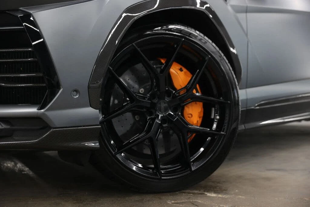 2020 Lamborghini Urus - Image 3 of 31