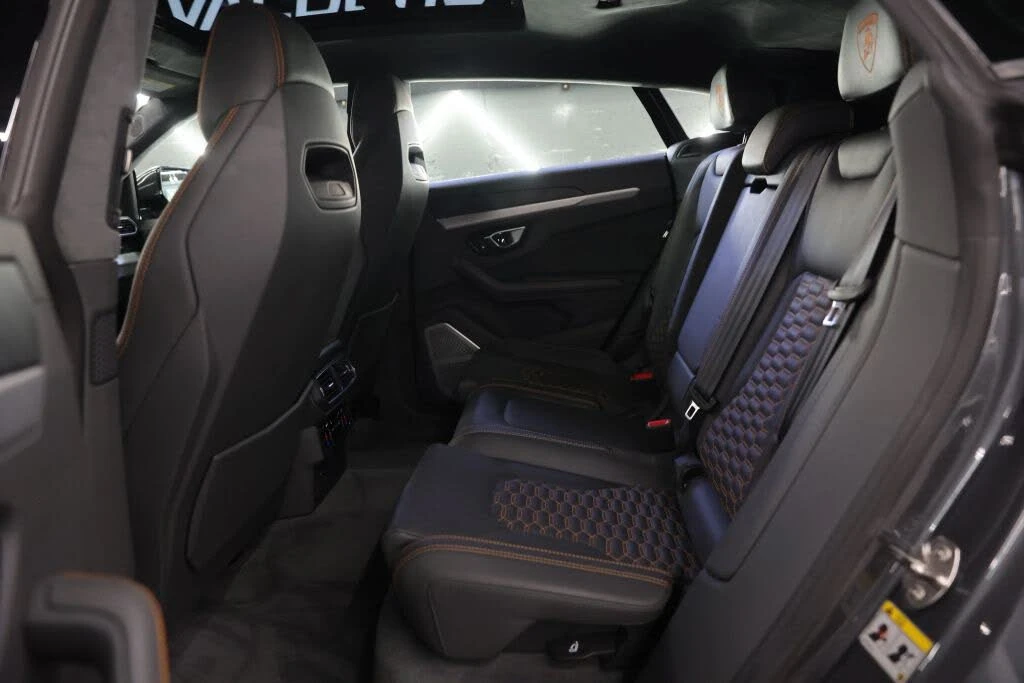 2020 Lamborghini Urus - Image 16 of 31