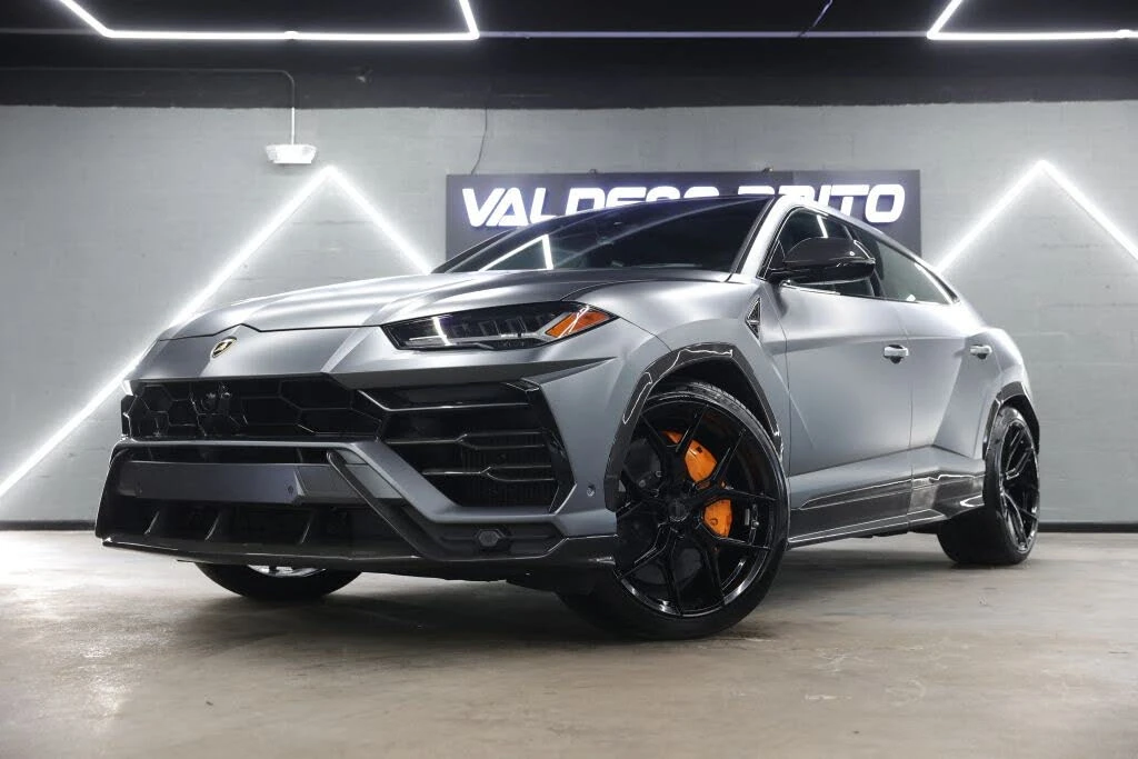 2020 Lamborghini Urus - Image 2 of 31