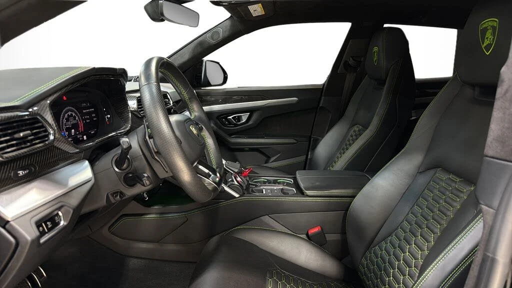 2020 Lamborghini Urus - Image 30 of 31
