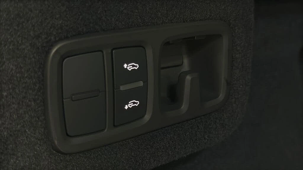 2020 Lamborghini Urus - Image 10 of 31