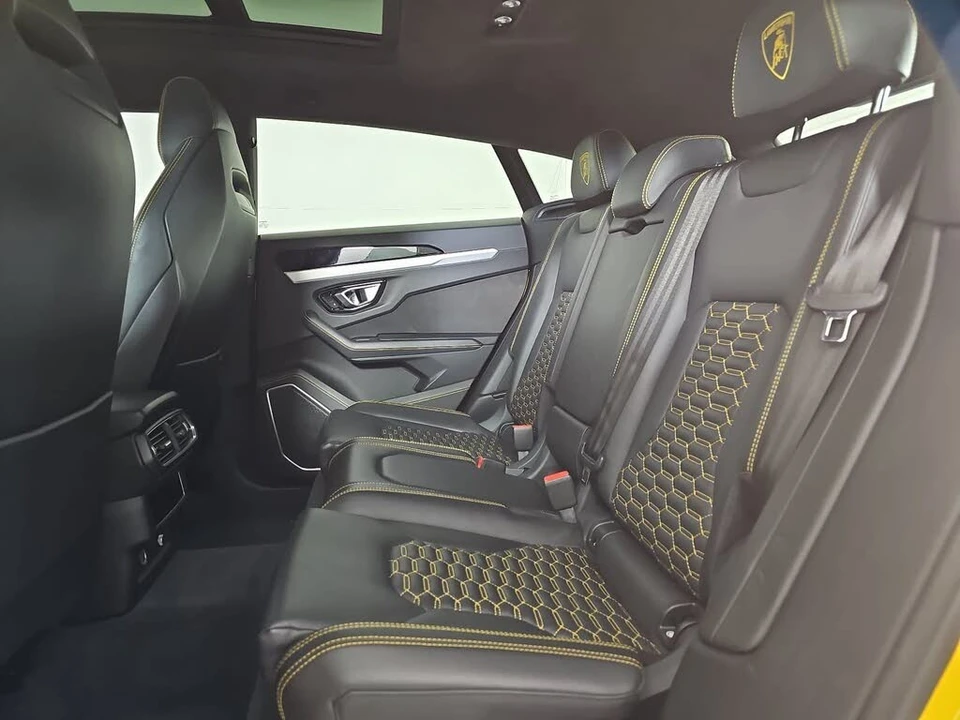 2020 Lamborghini Urus - Image 13 of 31