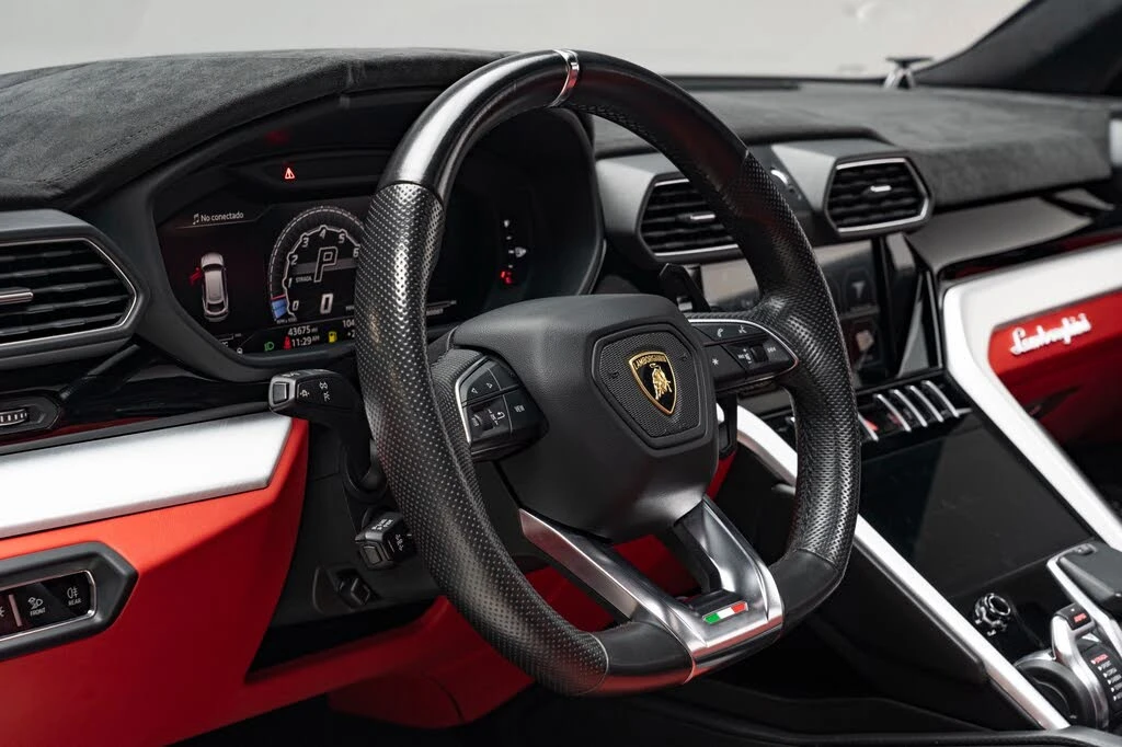 2020 Lamborghini Urus - Image 20 of 31
