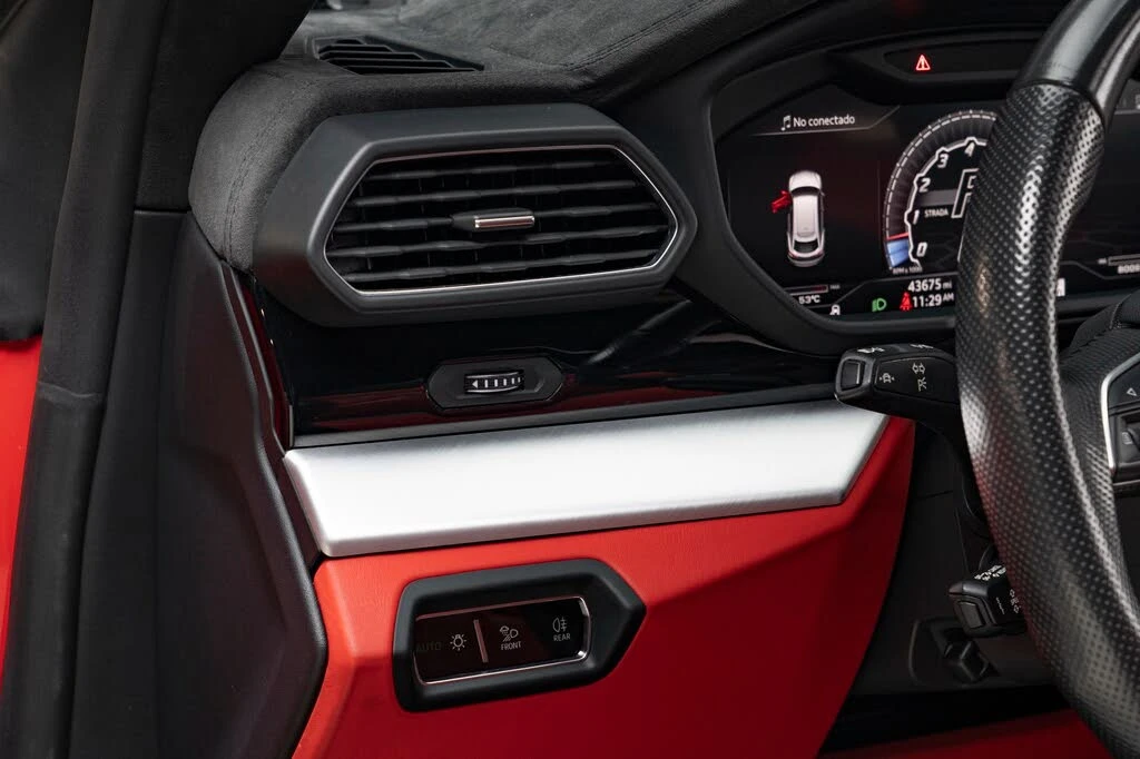 2020 Lamborghini Urus - Image 21 of 31