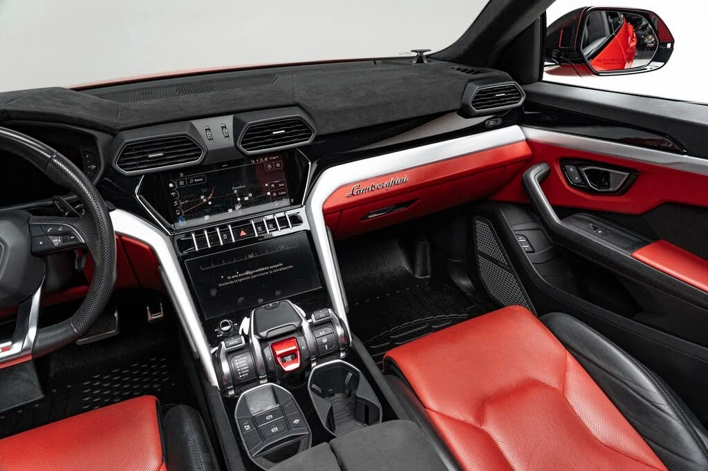 2020 Lamborghini Urus - Image 28 of 31