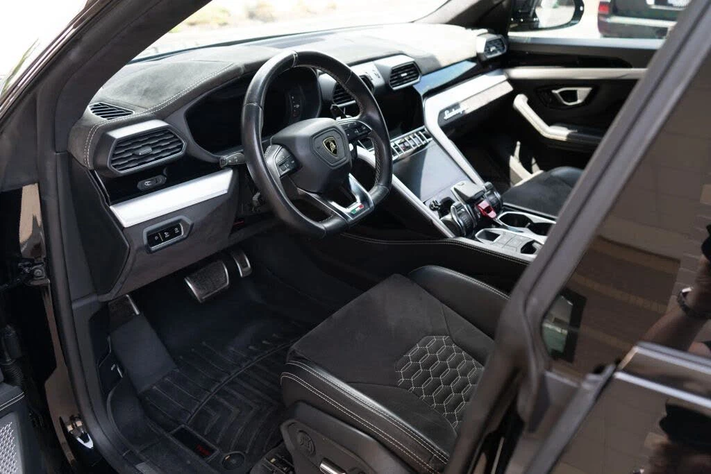 2020 Lamborghini Urus - Image 16 of 31