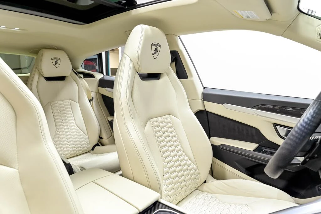 2020 Lamborghini Urus - Image 26 of 31