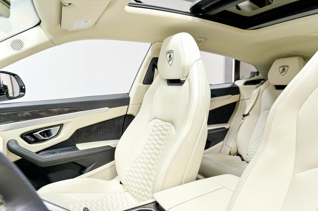 2020 Lamborghini Urus - Image 15 of 31