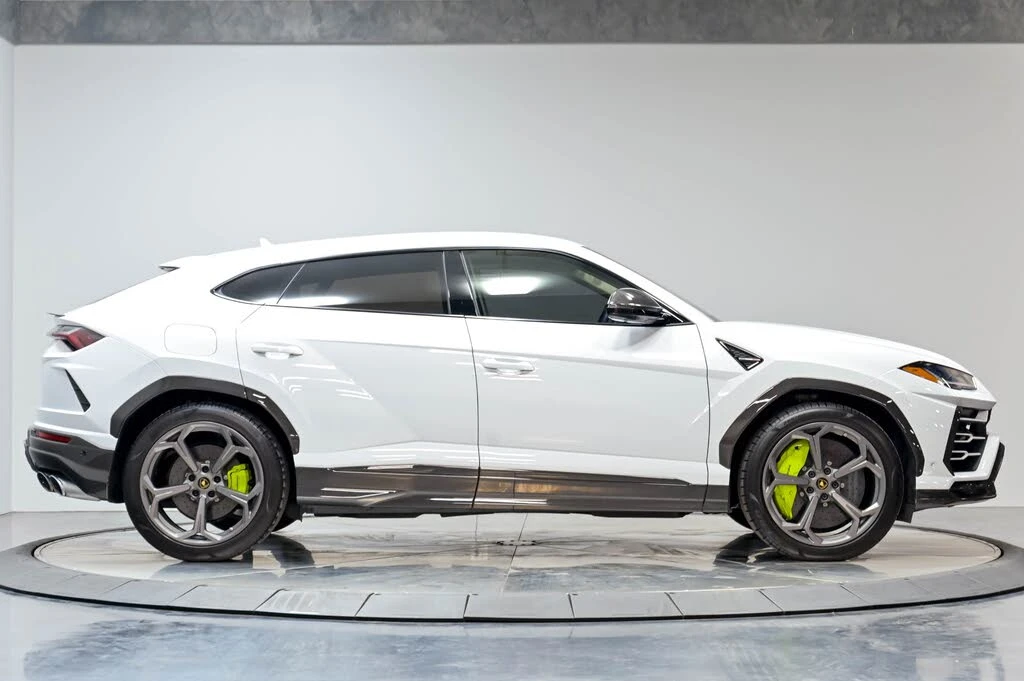 2020 Lamborghini Urus - Image 19 of 31