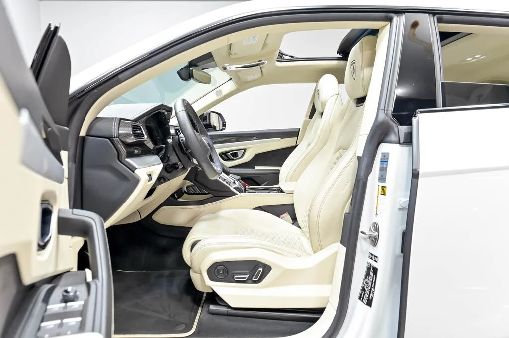 2020 Lamborghini Urus - Image 6 of 31