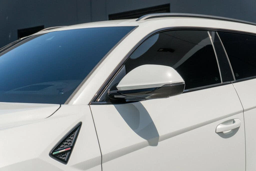 2020 Lamborghini Urus - Image 25 of 31