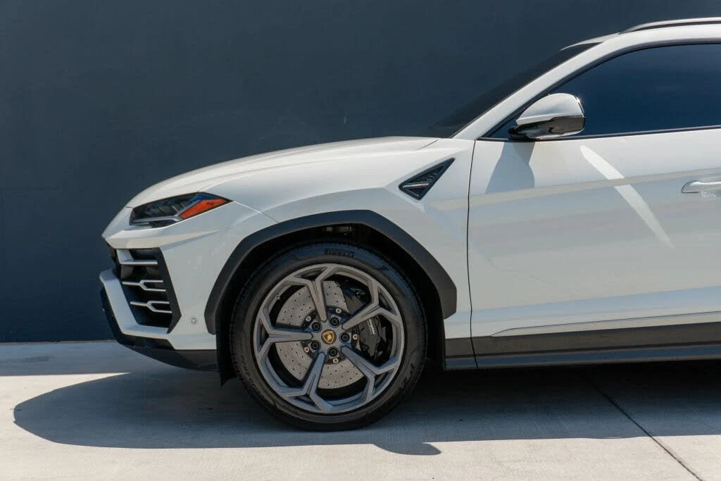 2020 Lamborghini Urus - Image 10 of 31