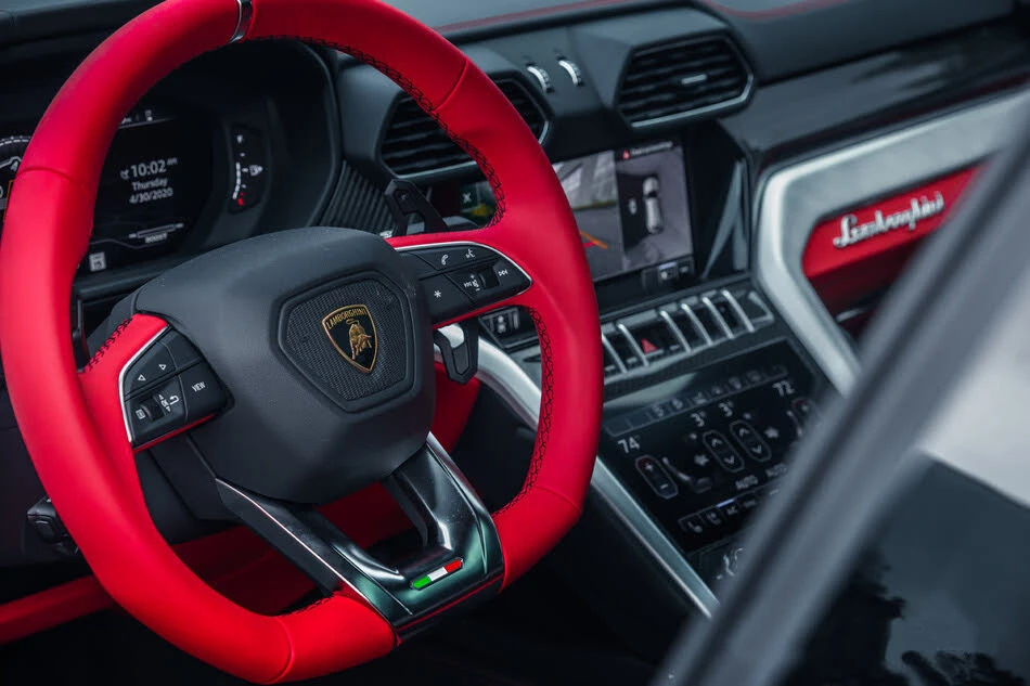 2020 Lamborghini Urus - Image 8 of 19