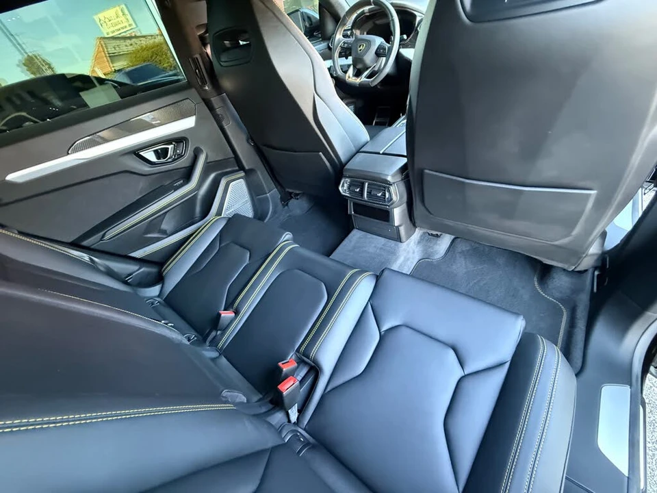 2020 Lamborghini Urus - Image 26 of 31