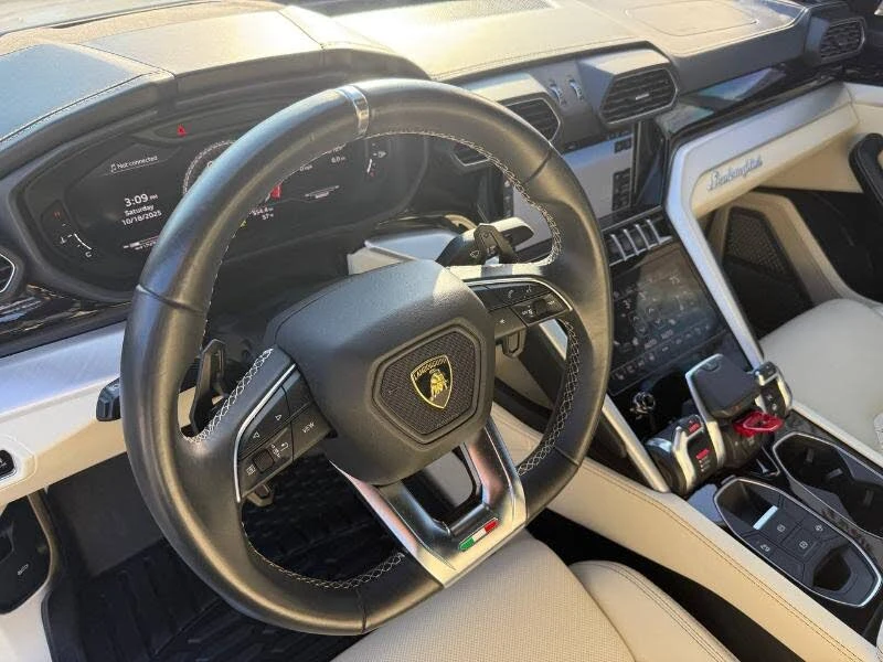 2020 Lamborghini Urus - Image 7 of 29