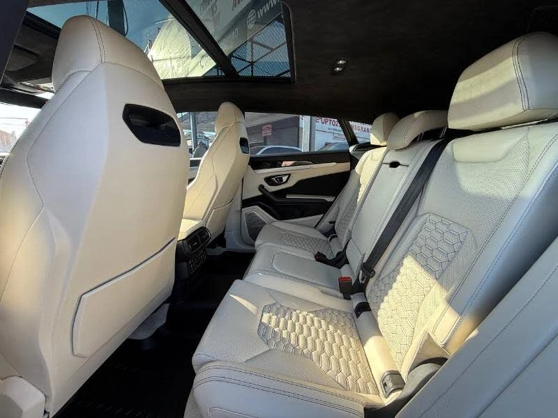 2020 Lamborghini Urus - Image 8 of 29