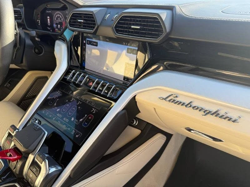 2020 Lamborghini Urus - Image 15 of 29