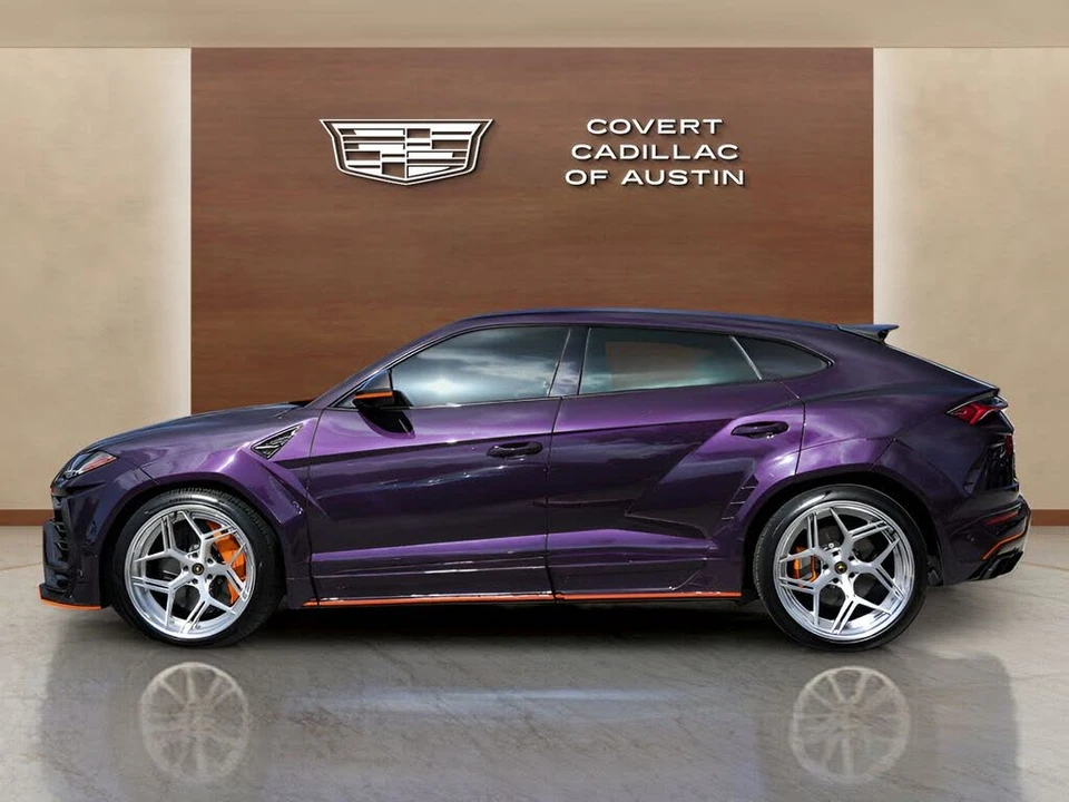2020 Lamborghini Urus - Image 2 of 31