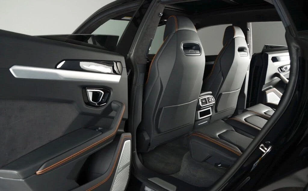 2020 Lamborghini Urus - Image 10 of 11