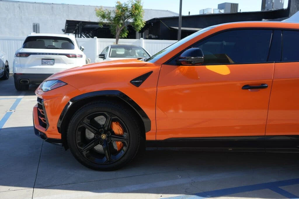 2020 Lamborghini Urus - Image 8 of 28