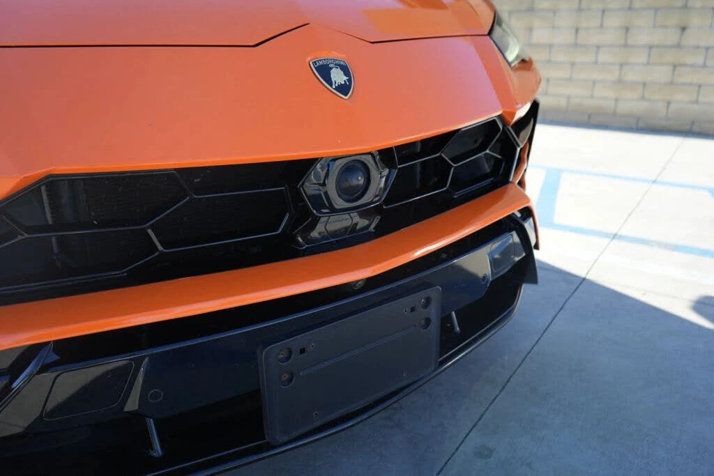 2020 Lamborghini Urus - Image 10 of 28