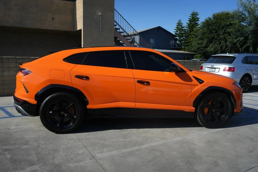 2020 Lamborghini Urus - Image 7 of 28