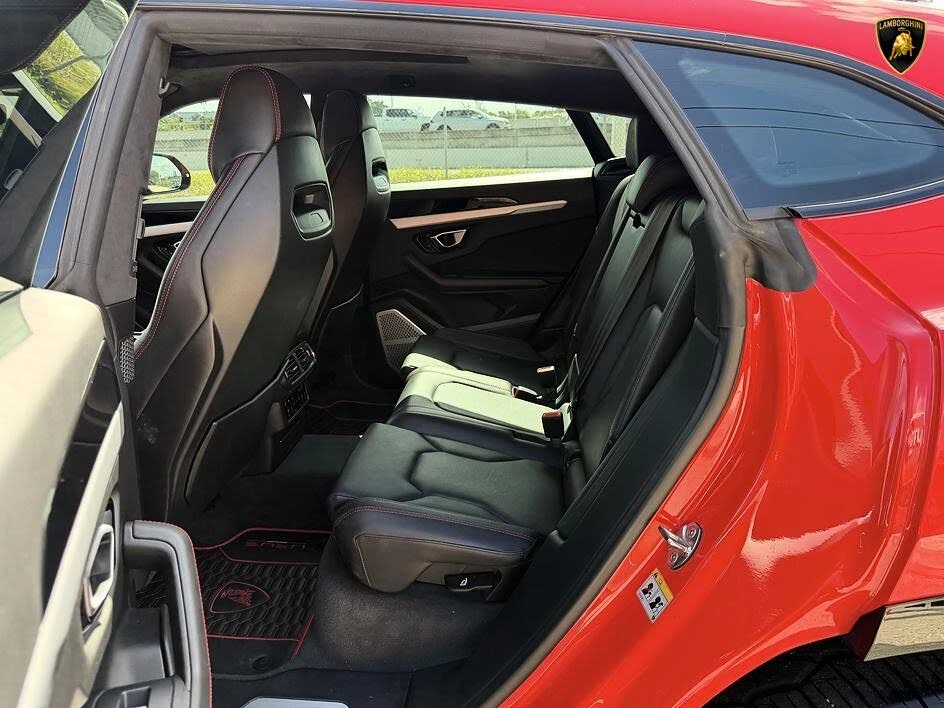 2020 Lamborghini Urus - Image 29 of 31