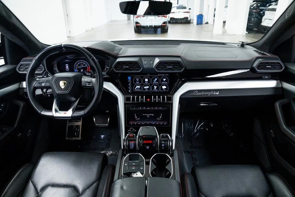 2020 Lamborghini Urus - Image 10 of 29